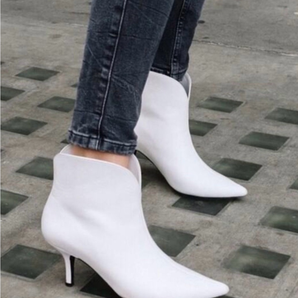 Anine Bing Frankie White Ankle Boots